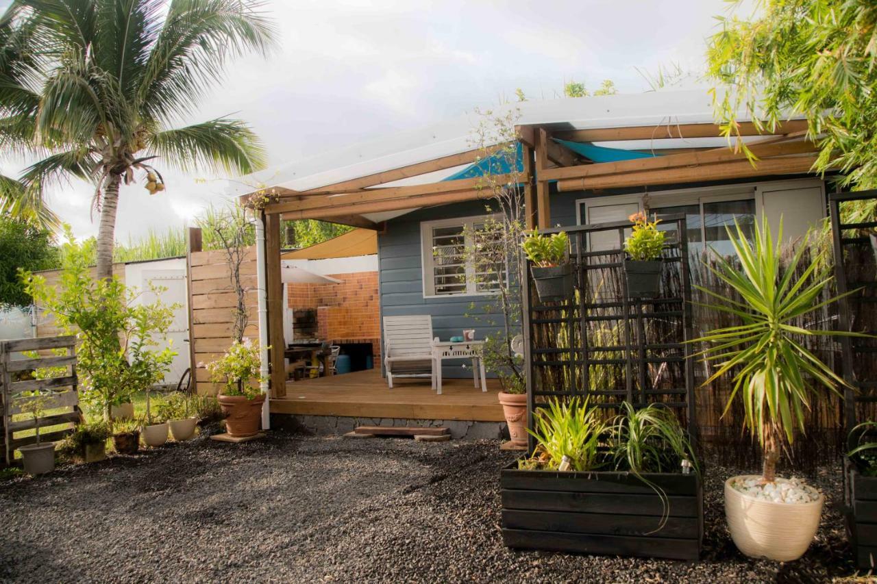 Chez Les Filles - Bungalodge Petite-Île Bagian luar foto